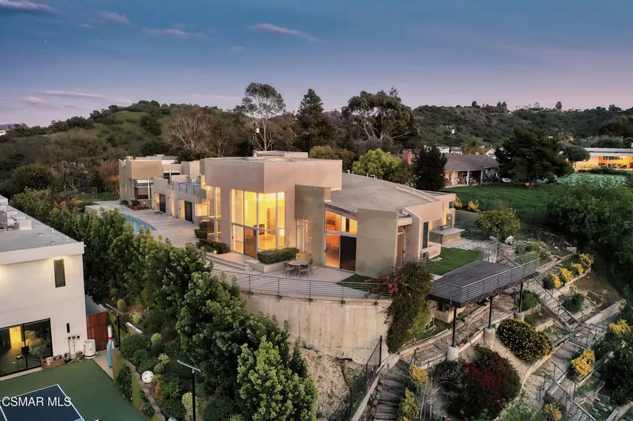 3681 Alomar Drive, Sherman Oaks, CA 91423 - #3