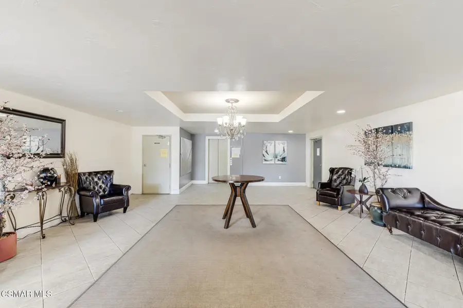 9960 Owensmouth Avenue #7, Chatsworth, CA 91311 - #2
