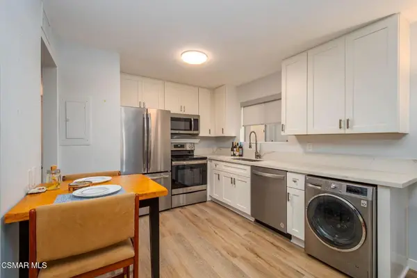 351 Chestnut Hill Court #16, Thousand Oaks, CA 91360