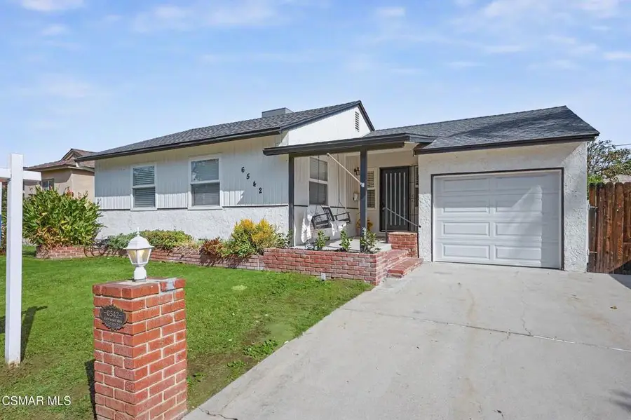 6542 Jamieson Avenue, Reseda, CA 91335 - #3