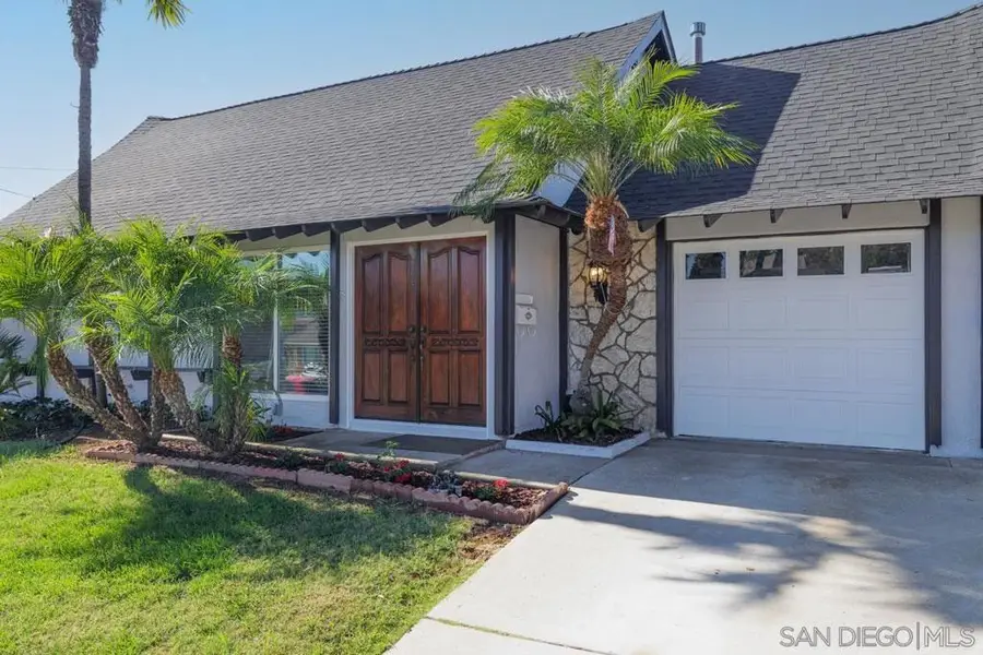 643 N Citrus Ave, Escondido, CA 92027 - Image #2
