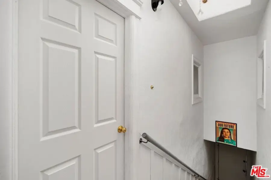 827 Lucile Avenue, Los Angeles, CA 90026 - Image #3