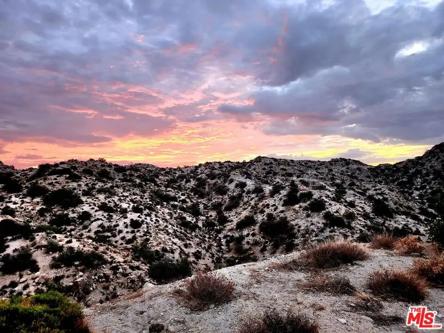 10 W Omega Trail, Yucca Valley, CA 92284 - #2