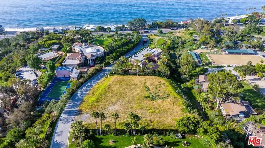 6435 Meadows Court, Malibu, CA 90265 - Image #2