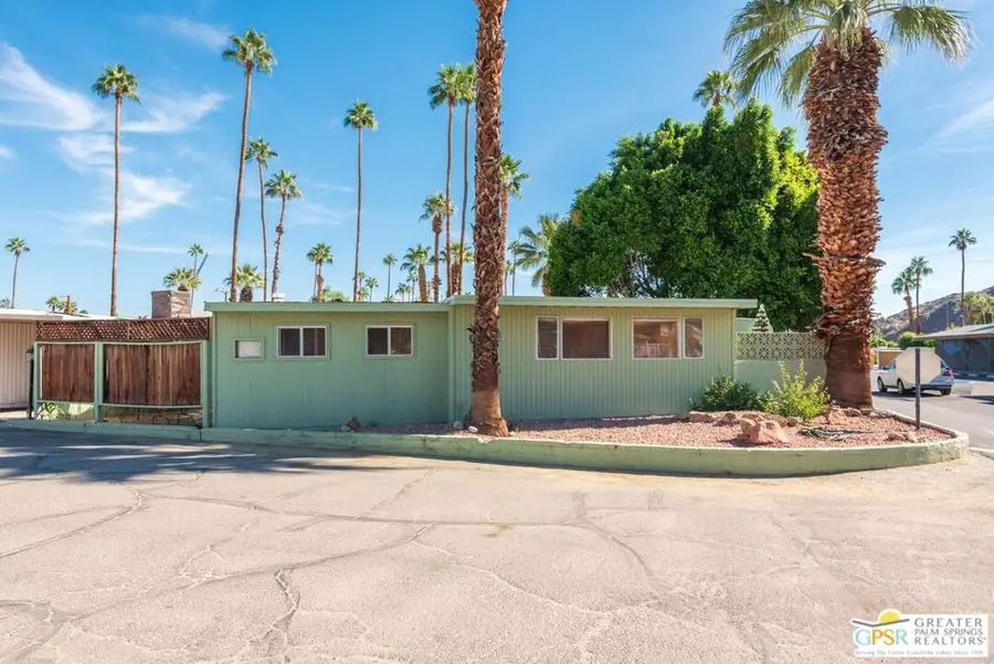 82 Santa Monica Street, Palm Springs, CA 92264 - #3