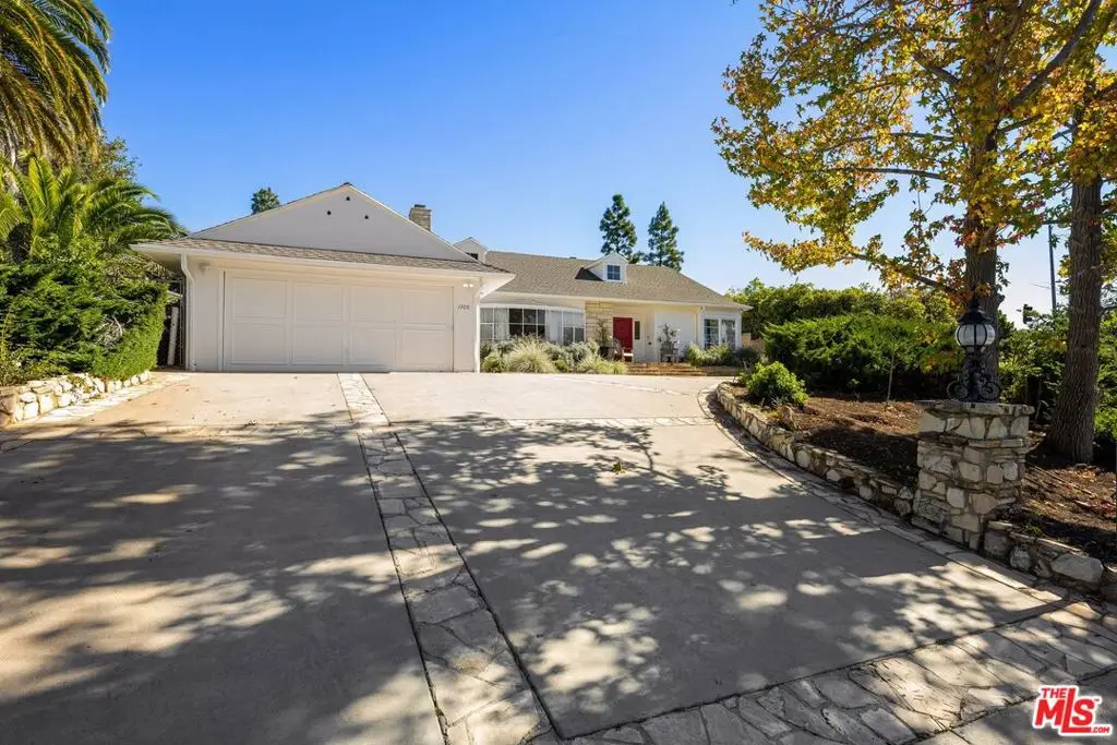 1300 Capri Drive, Pacific Palisades, CA 90272 - Image #1