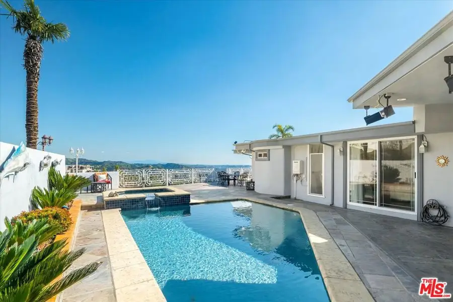 1975 Deermont Road, Glendale, CA 91207 - Image #2