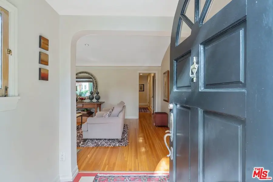 533 N Bronson Avenue, Los Angeles, CA 90004 - Image #3