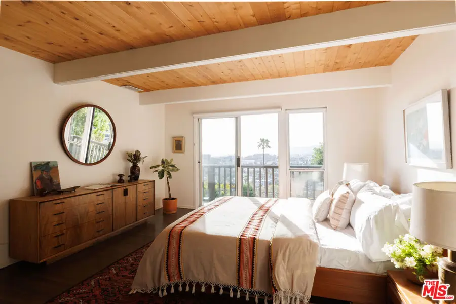 3900 Clayton Avenue, Los Angeles, CA 90027 - Image #3