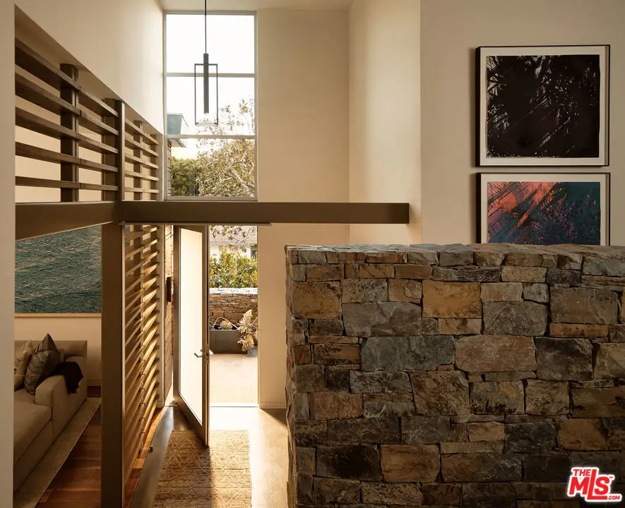 717 Greentree Road, Pacific Palisades, CA 90272 - Image #2