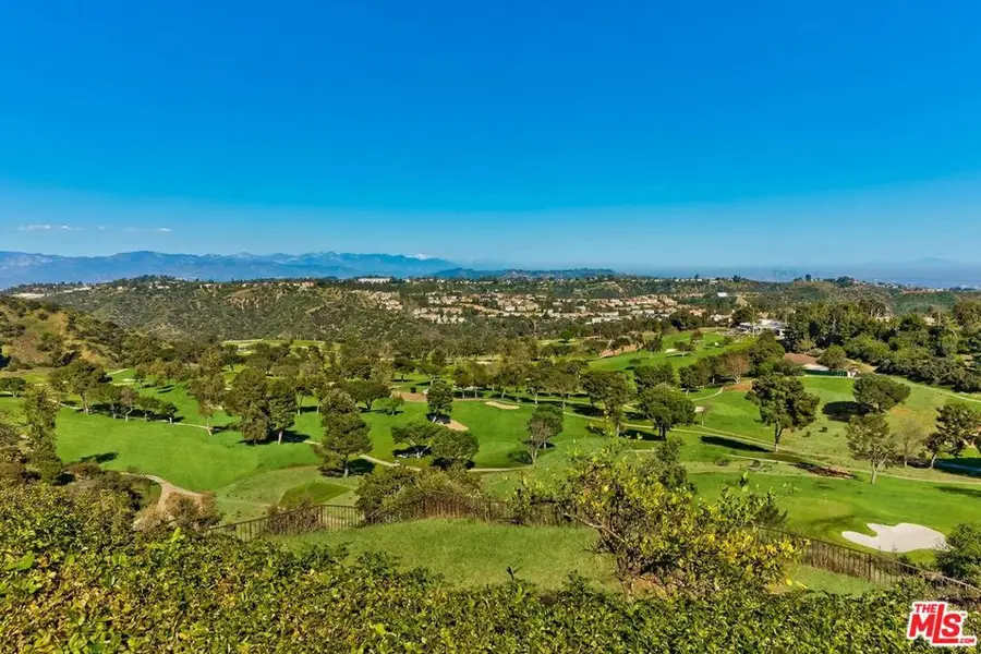 2322 Canyonback Road, Los Angeles, CA 90049 - Image #2