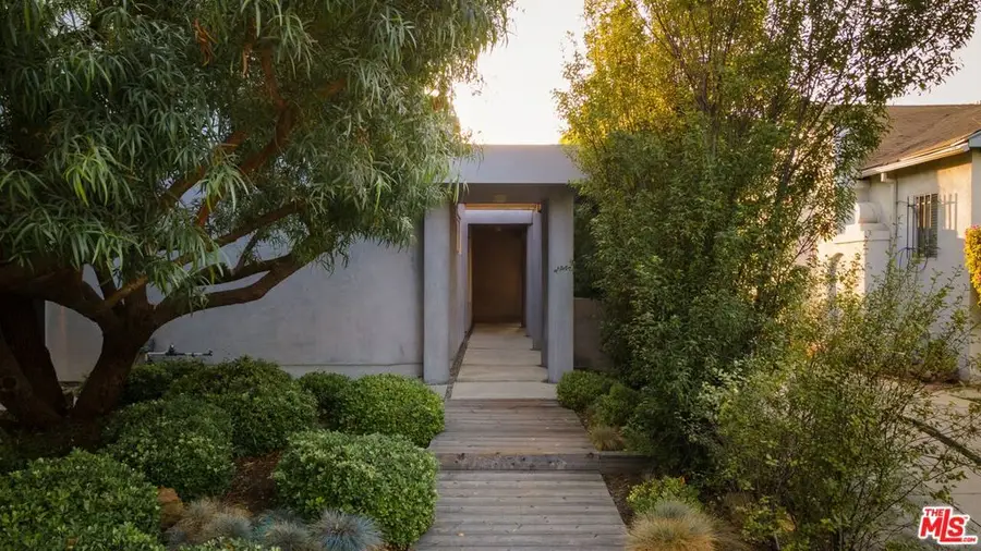 507 N Lucerne Boulevard, Los Angeles, CA 90004 - Image #2