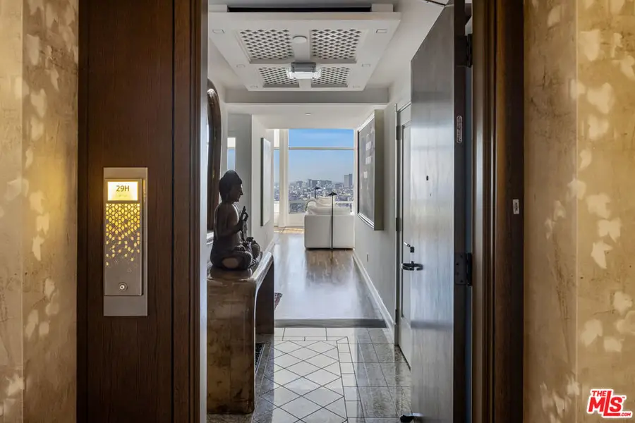 900 W Olympic Boulevard #29H, Los Angeles, CA 90015 - Image #2