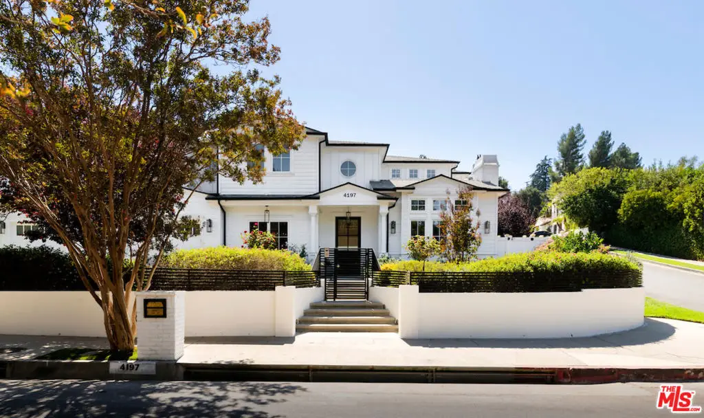 4197 Hayvenhurst Drive, Encino, CA 91436 - Image #1