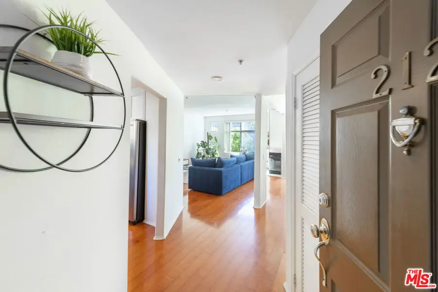12633 Moorpark Street #212, Studio City, CA 91604 - Image #3