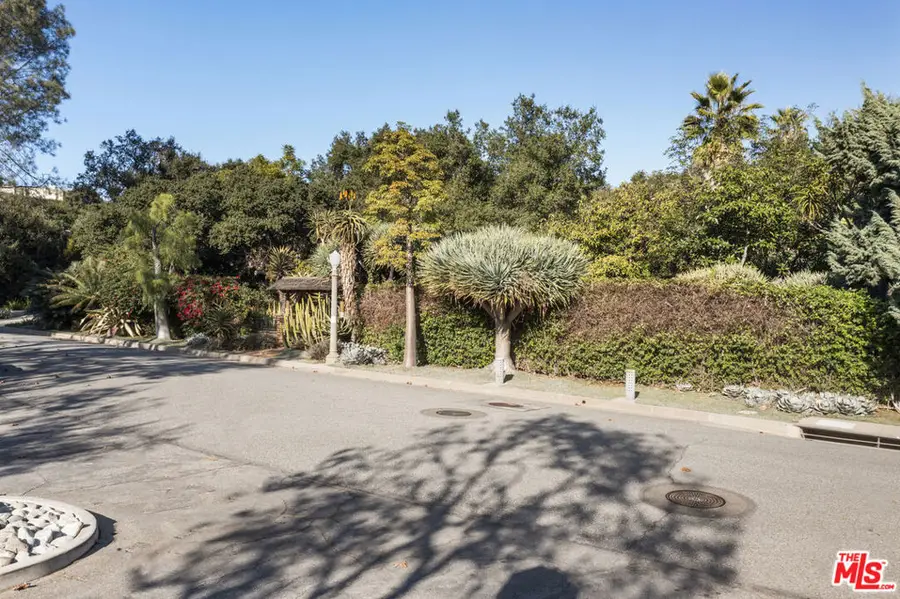 1409 El Mirador Drive, Pasadena, CA 91103 - #2