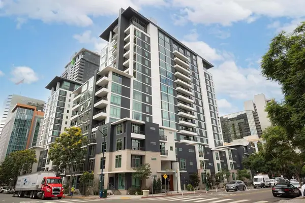 425 W Beech St #722, San Diego, CA 92101