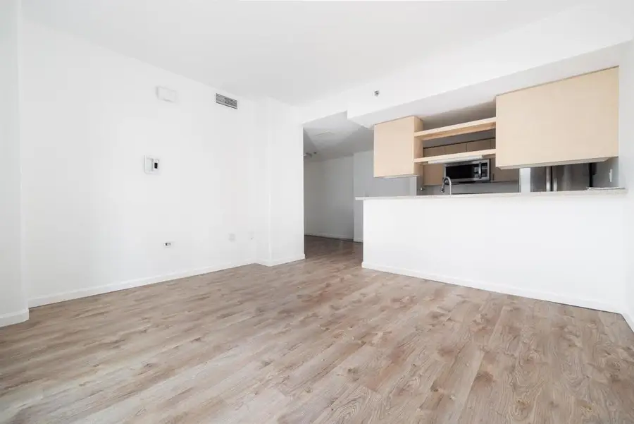 425 W Beech St #722, San Diego, CA 92101 - Image #3