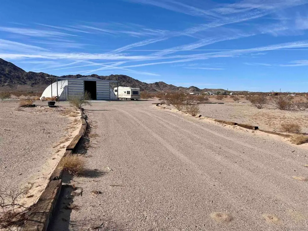 4260 Sutton Pl, Blythe, CA 92225 - #1