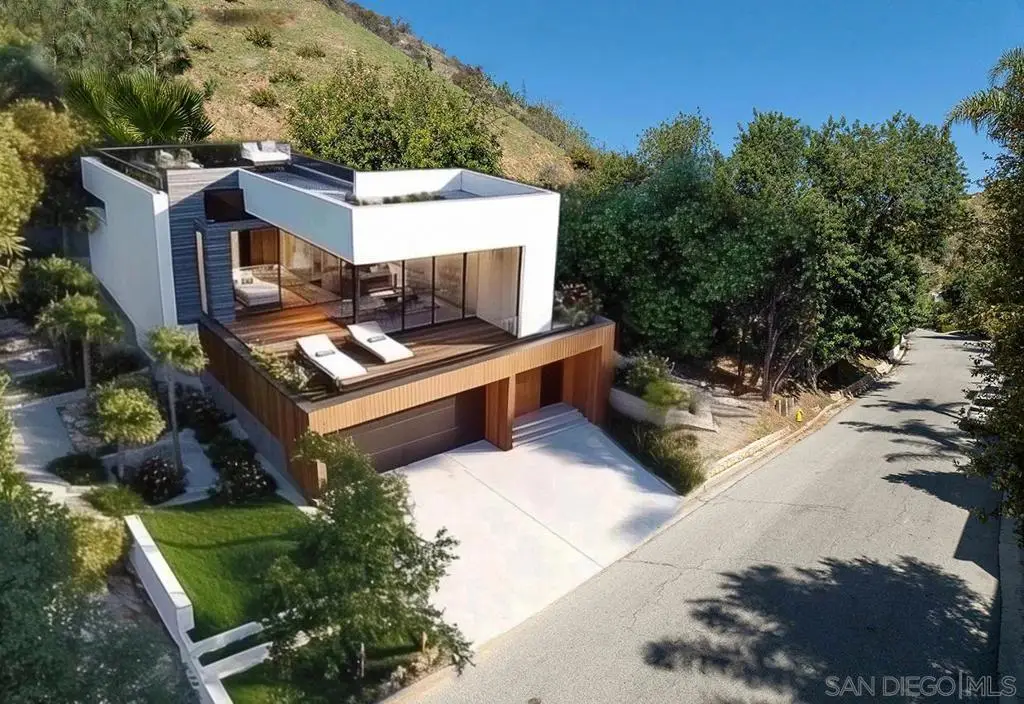 2133 Outpost Drive, Los Angeles, CA 90068 - Image #1