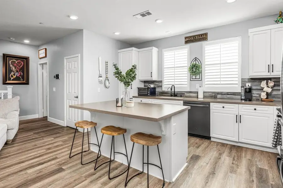 344 Mission Terrace Ave, San Marcos, CA 92069 - Image #3