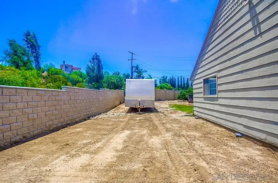 214 Deddie Ter, Fallbrook, CA 92028 - Image #3