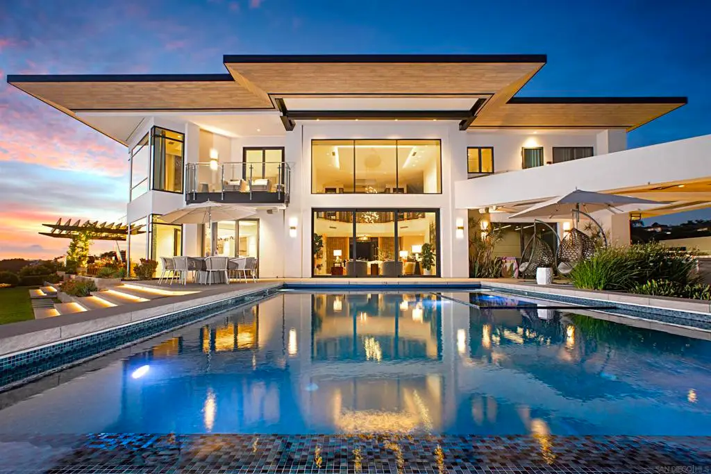 5416 Candlelight Dr, La Jolla, CA 92037 - Image #1