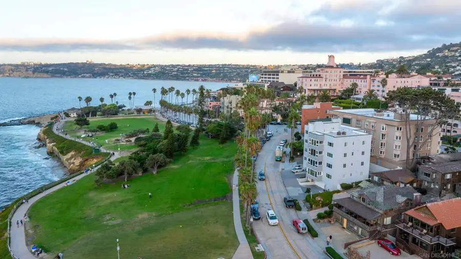 1039 Coast Blvd #H, La Jolla, CA 92037 - Image #2