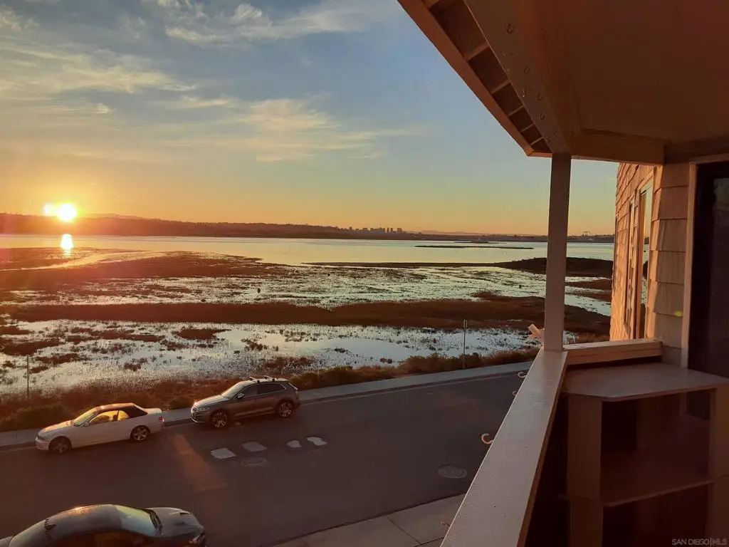 3955 Honeycutt St #201, San Diego, CA 92109 - #1