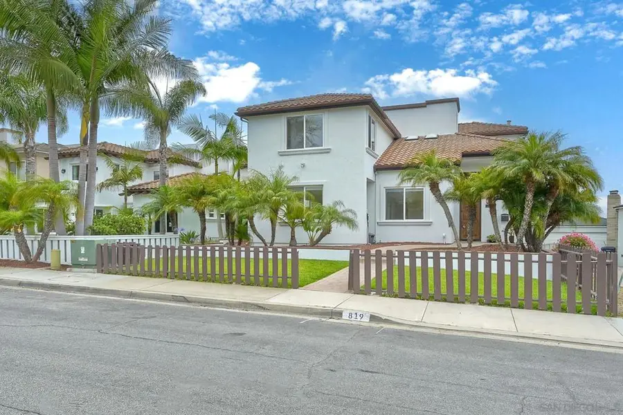 819 Van Nuys Street, San Diego, CA 92109 - Image #2