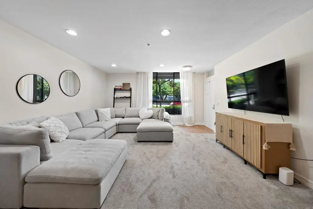 1480 Broadway #2101, San Diego, CA 92101 - Image #1