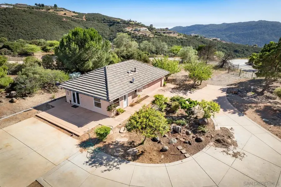 38960 62 Magee Rd, Pala, CA 92059 - Image #2