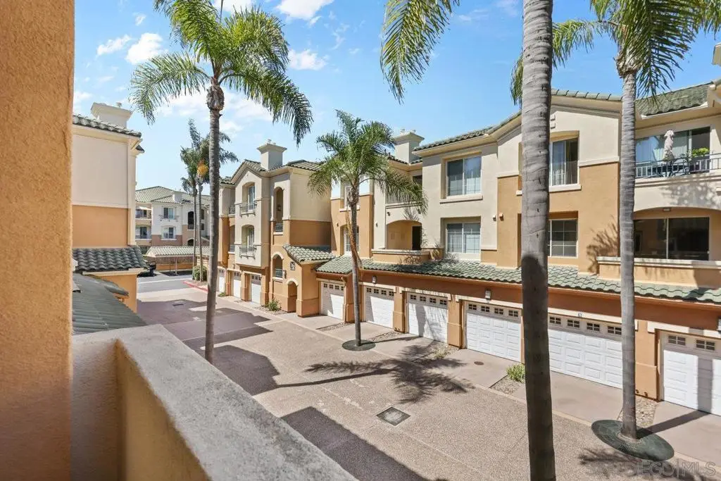 12372 Carmel Country Rd #202, San Diego, CA 92130 - Image #1
