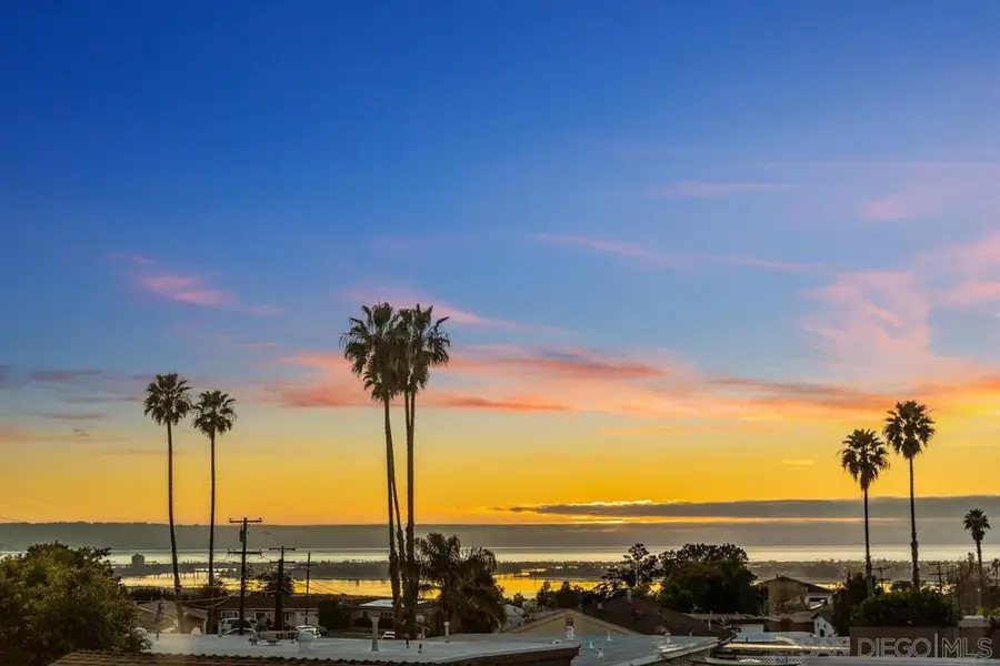 4821 4823 Iroquois Ave, San Diego, CA 92117 - Image #3