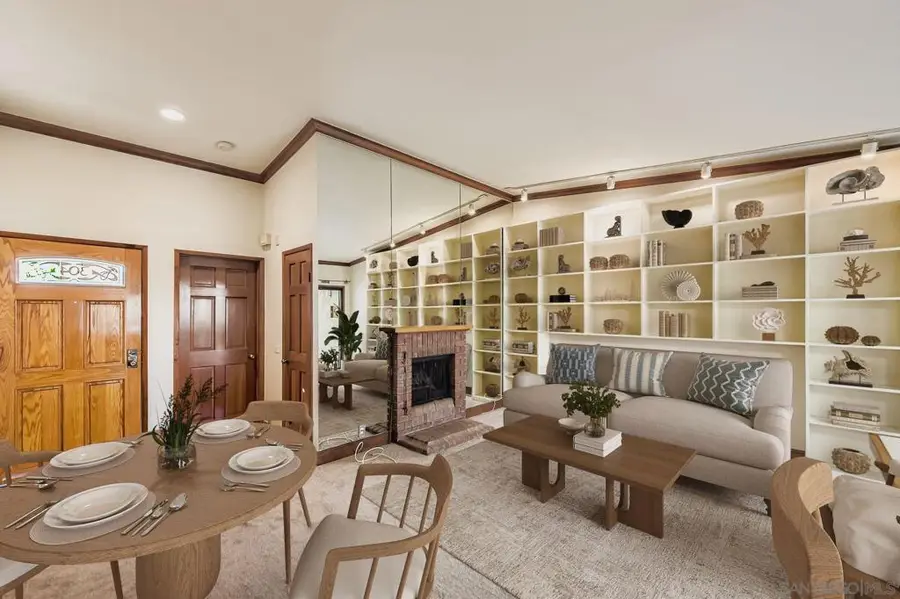 8840 Villa La Jolla Dr #304, La Jolla, CA 92037 - Image #2