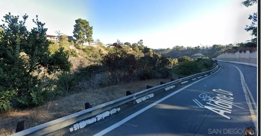 4306 Aldine Dr, San Diego, CA 92116 - Image #2