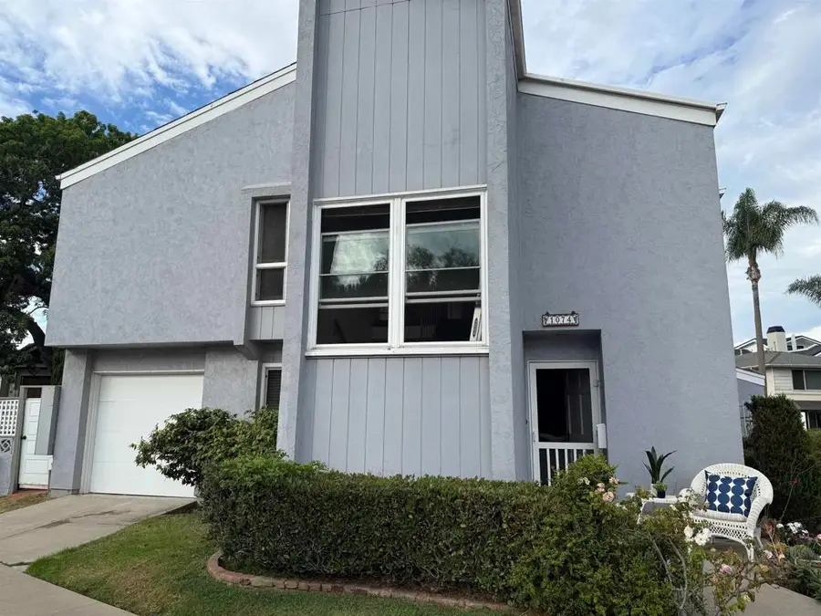 1074 Isabella Avenue, Coronado, CA 92118 - Image #2