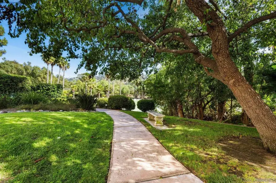 5875 Friars Rd #4201, San Diego, CA 92110 - Image #3