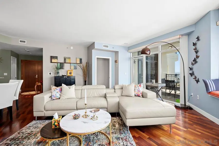 700 W Harbor #1205, San Diego, CA 92101 - Image #3