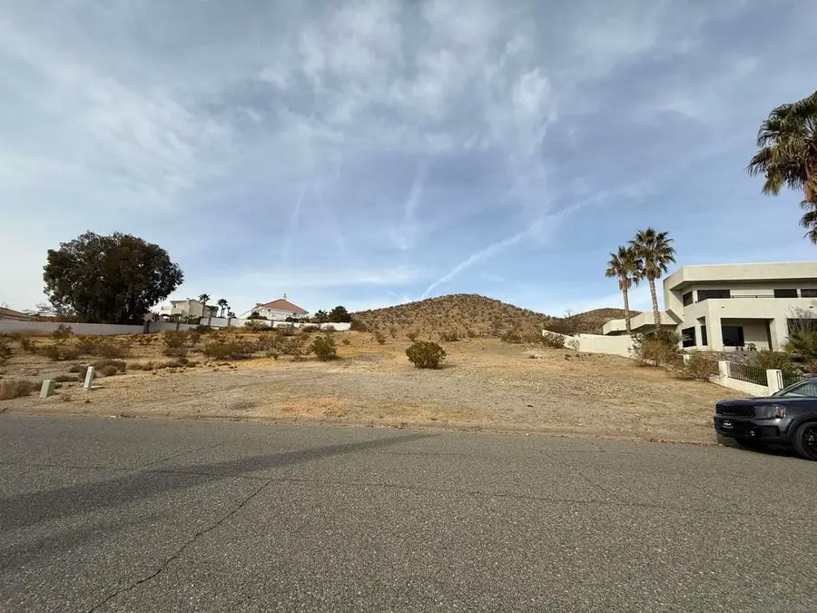 123 Menahka Rd, Apple Valley, CA 92307 - Image #2