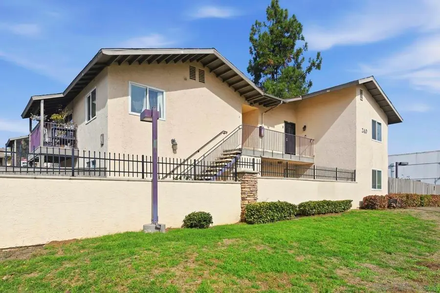 240 W Lincoln Ave #8, Escondido, CA 92026 - Image #3