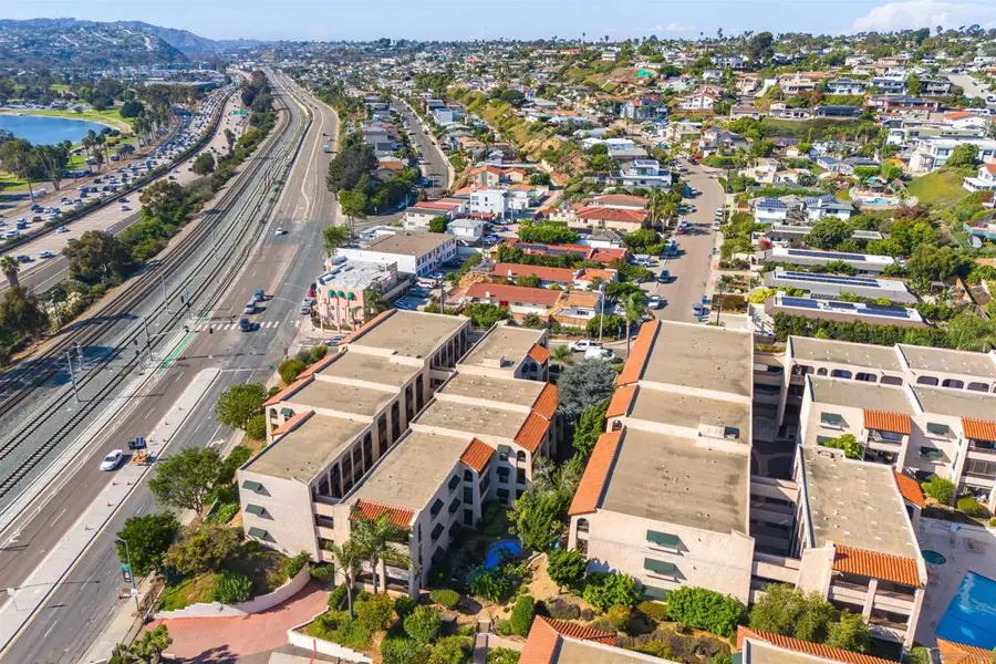 2514 Clairemont Drive #306, San Diego, CA 92117 - Image #3