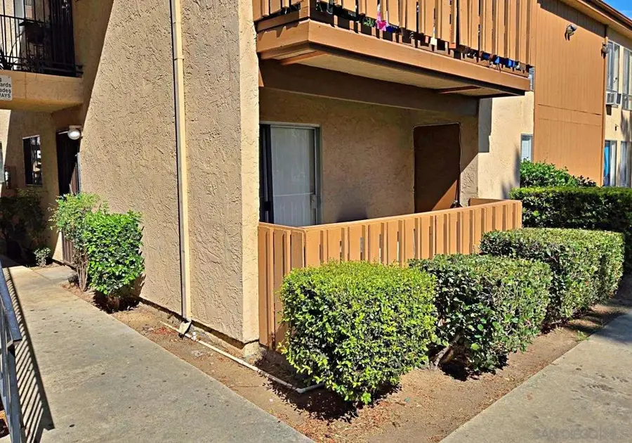 1051 Rock Springs Rd #137, Escondido, CA 92026 - Image #2