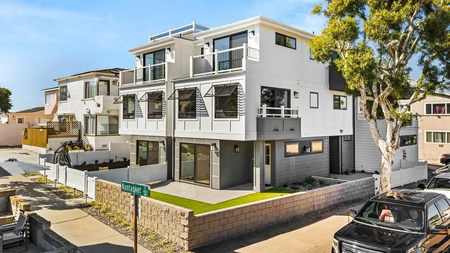 718 Nantasket Ct, San Diego, CA 92109 - Image #3