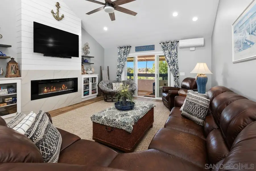 821 E Ave, Coronado, CA 92118 - Image #2