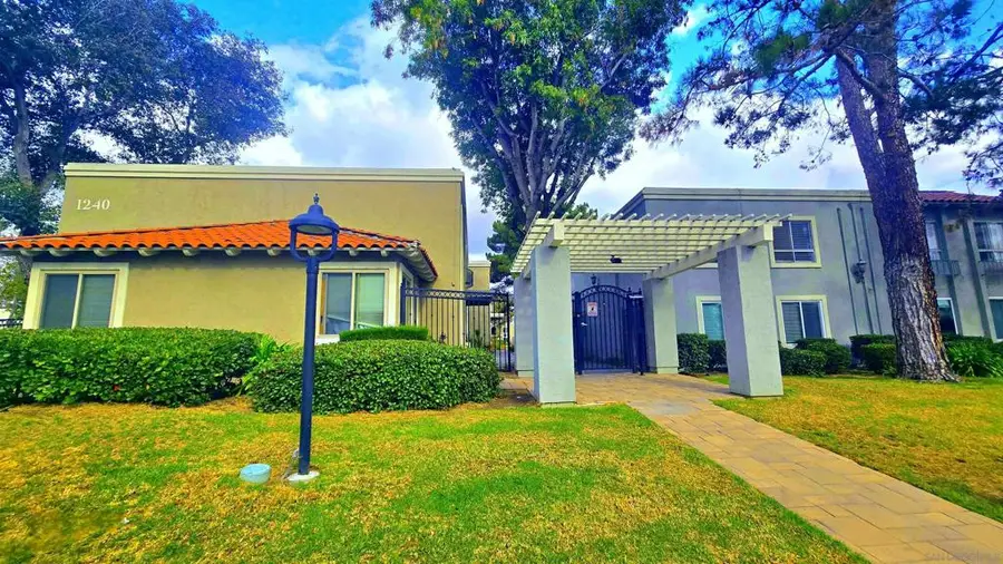 1240 North Broadway #5, Escondido, CA 92026 - Image #2