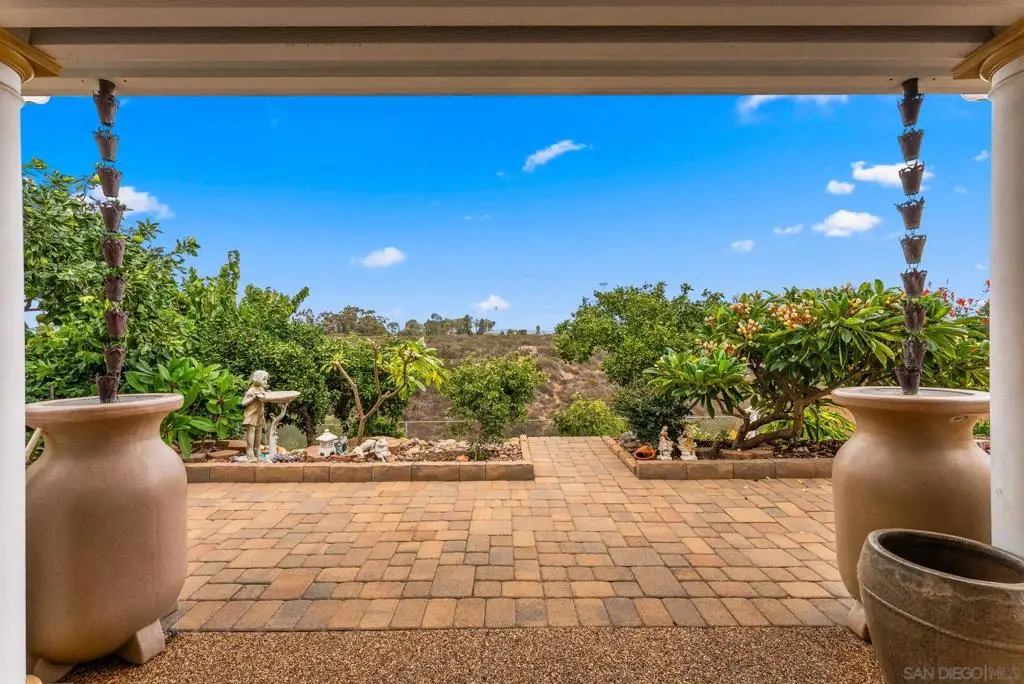 10791 Wallingford Rd, San Diego, CA 92126 - Image #1