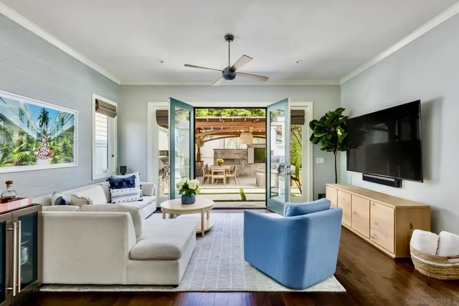 6411 Dowling Dr, La Jolla, CA 92037 - Image #2