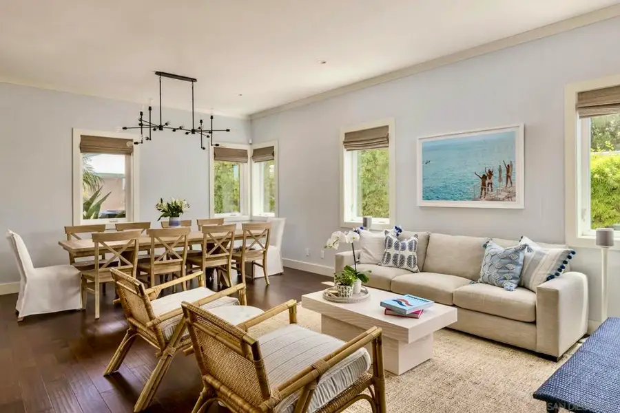 6411 Dowling Dr, La Jolla, CA 92037 - Image #3