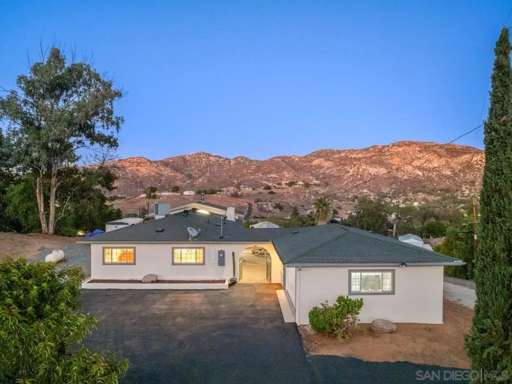 11330 Posthill Road, Lakeside, CA 92040 - Image #1